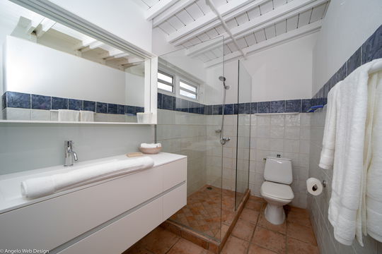 VILLA LES CAZES BEDROOM2 8