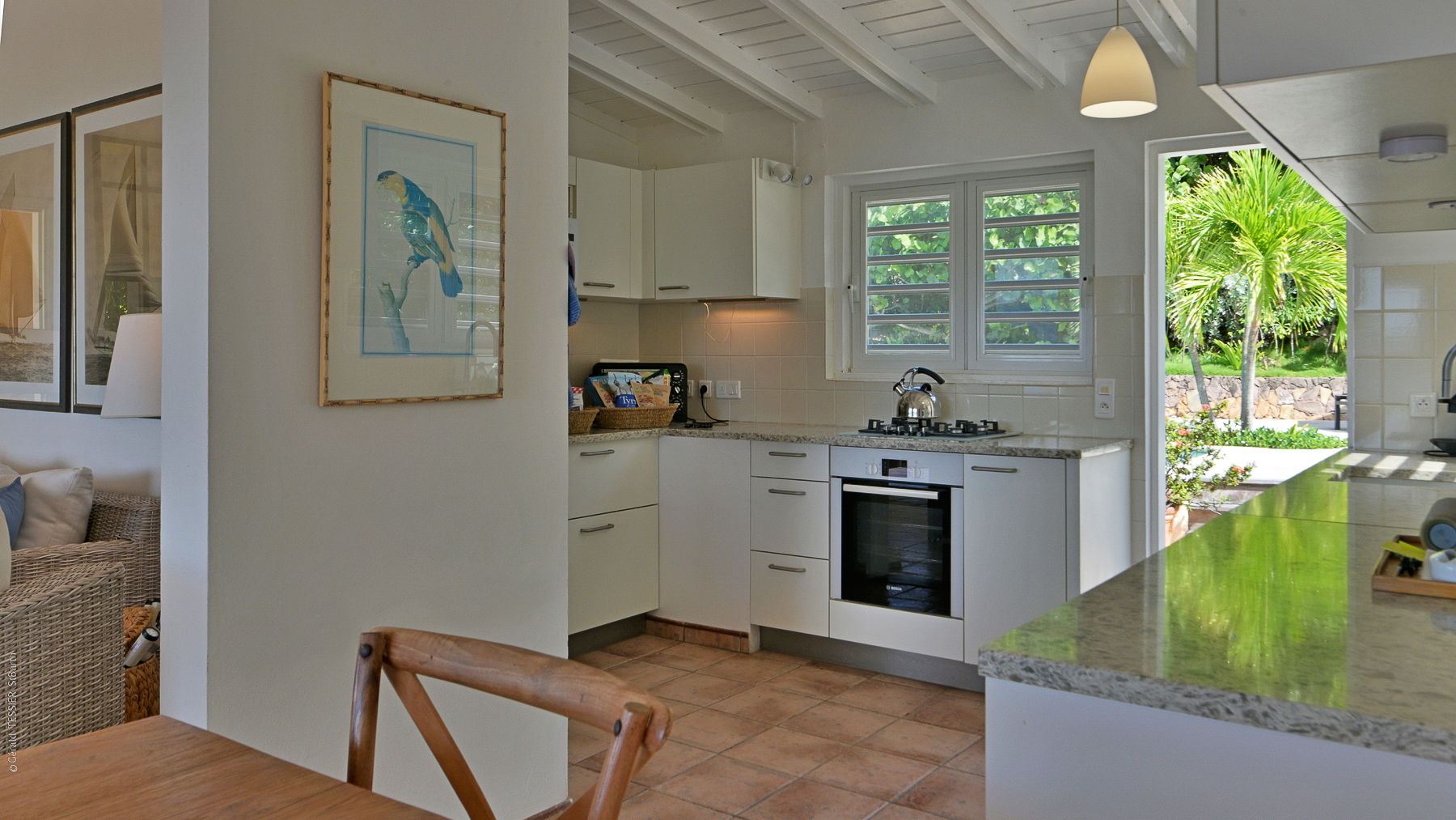 KITCHEN & DINING AREA