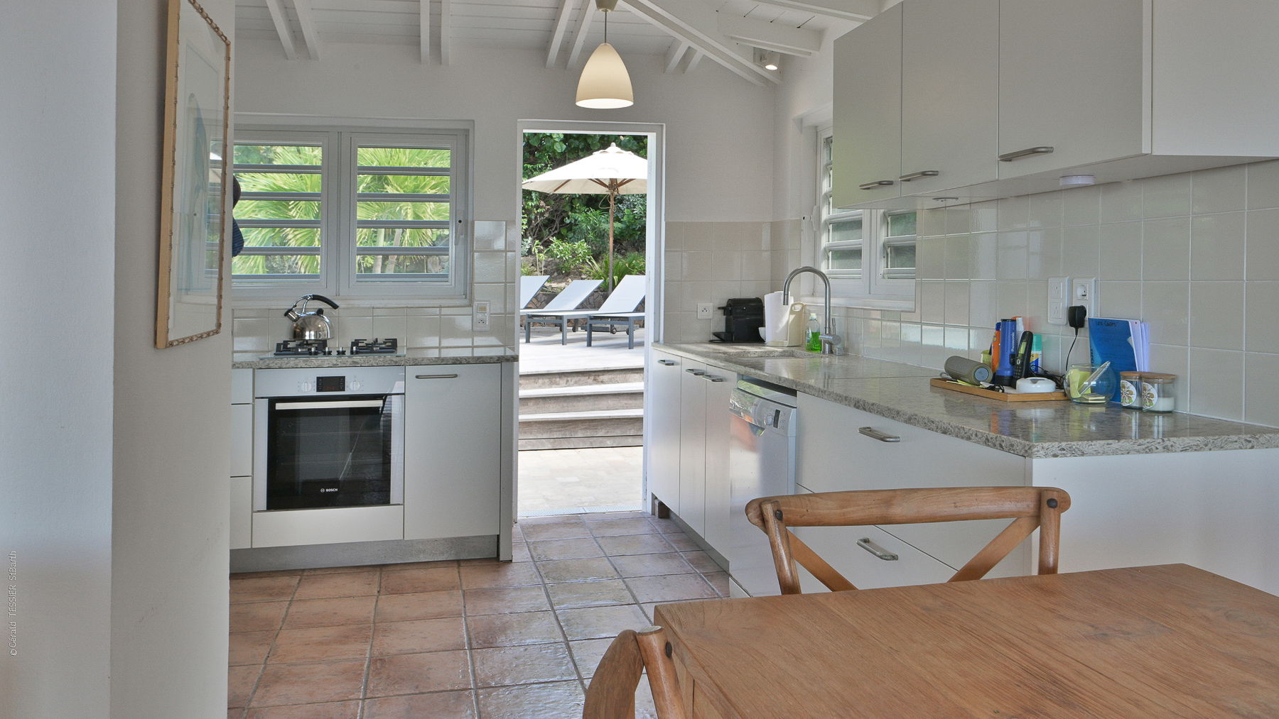 KITCHEN & DINING AREA