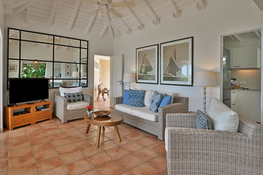 VILLA LES CAZES LIVING AREA 5