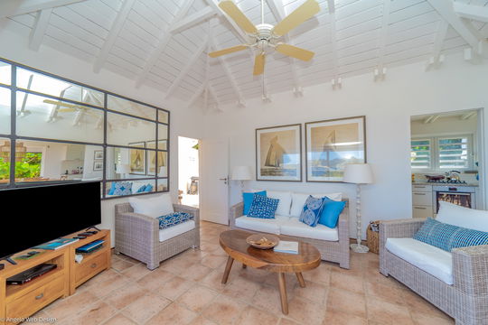 VILLA LES CAZES LIVING AREA 6