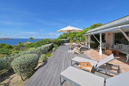 VILLA LES CAZES OUTDOOR LOUNGE AREA 7