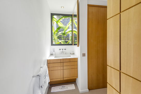 VILLA GRACE BEDROOM3 5