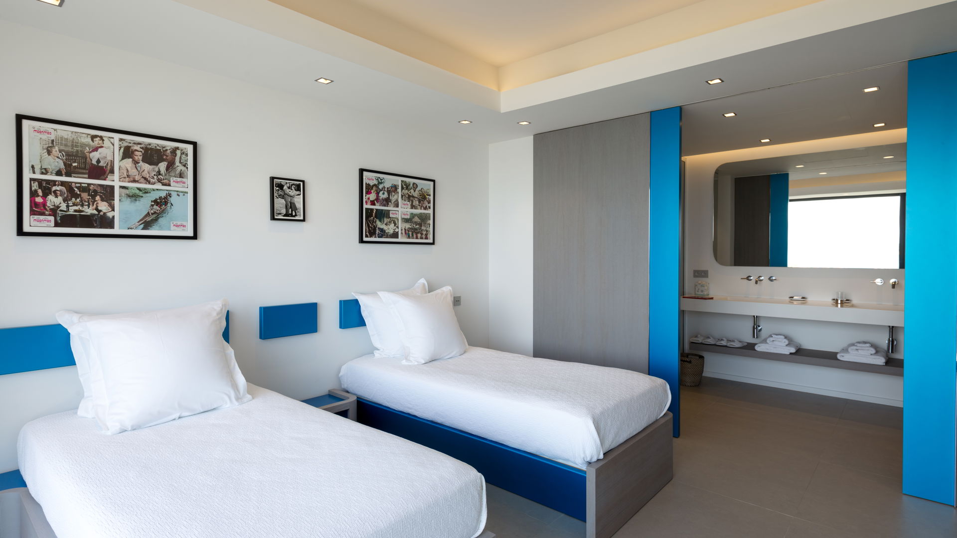 BEDROOM 6