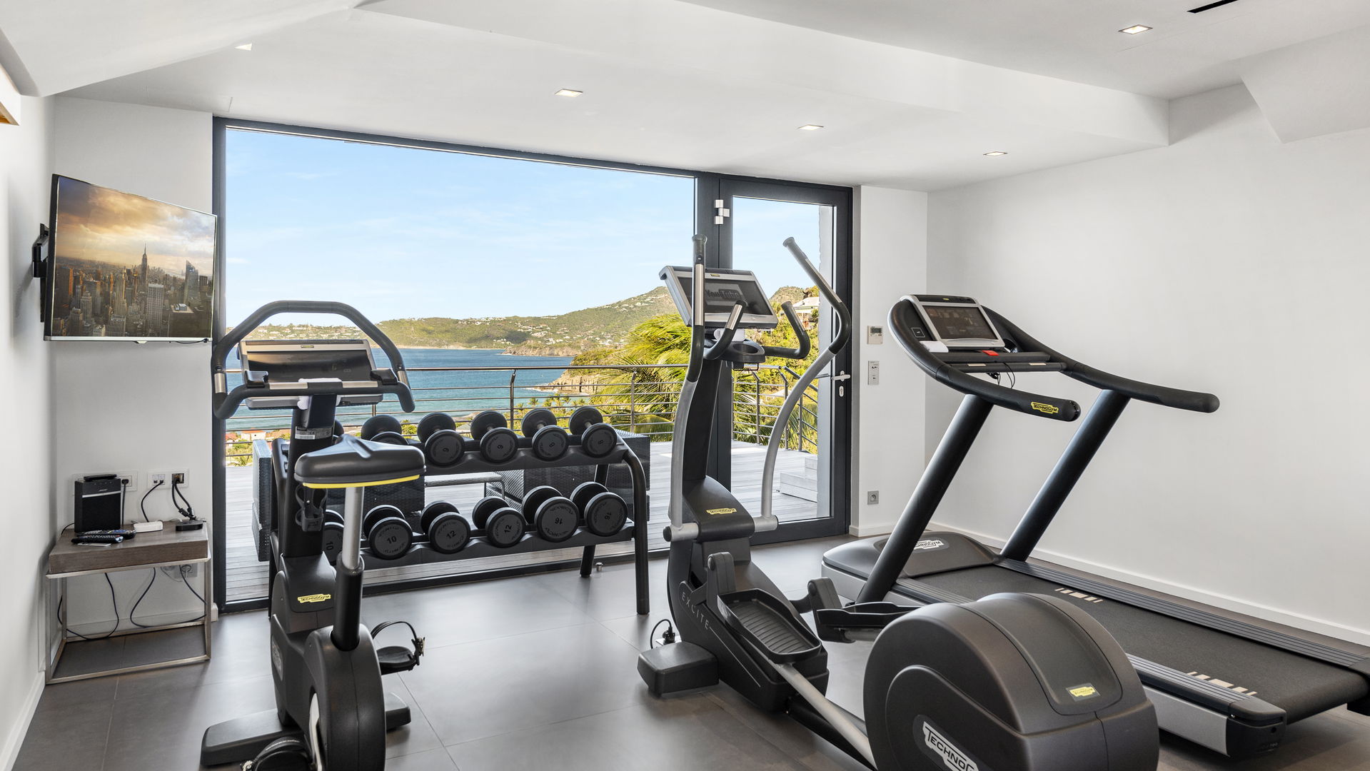 FITNESS AREA