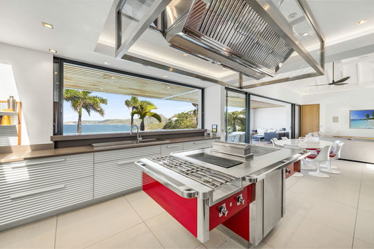 VILLA GRACE KITCHEN & DINING AREA 10