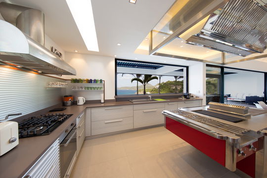 VILLA GRACE KITCHEN & DINING AREA 11.JPG
