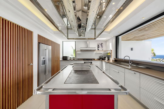 VILLA GRACE KITCHEN & DINING AREA 8