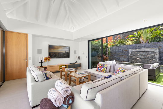 VILLA GRACE LIVING AREA 3