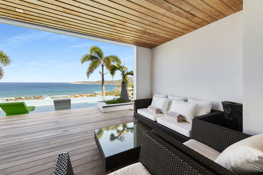 VILLA GRACE OUTDOOR LOUNGE AREAS 2