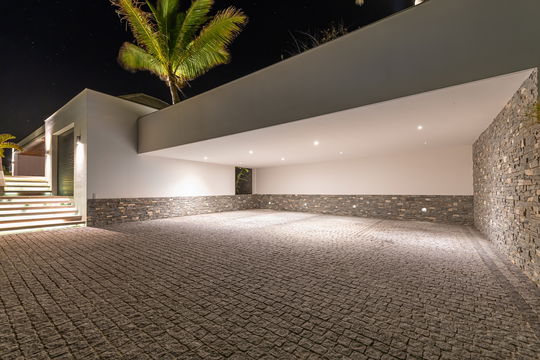 VILLA GRACE OUTDOORS 4