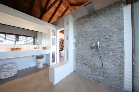 VILLA IXFALIA BEDROOM1 13.JPG