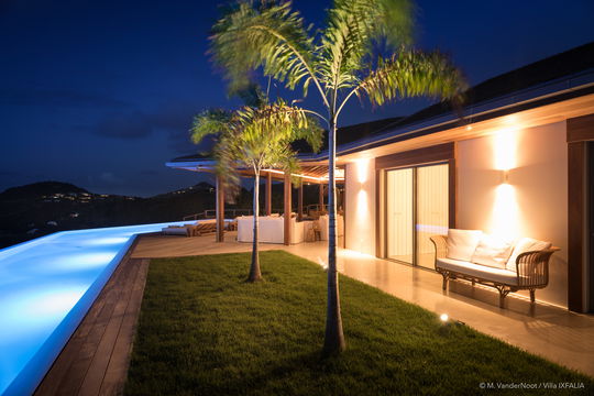 VILLA IXFALIA BY NIGHT 7