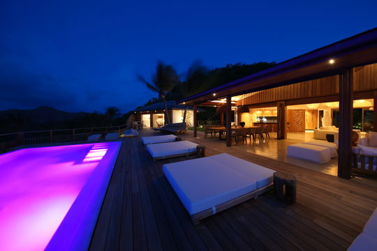 VILLA IXFALIA BY NIGHT 9.JPG