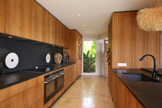 VILLA IXFALIA KITCHEN 3.JPG