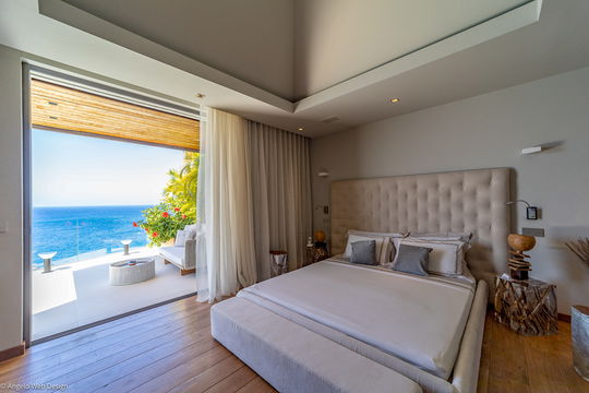 VILLA VITTI BEDROOM1 3