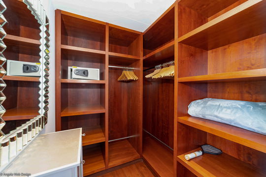 VILLA VITTI BEDROOM3 5