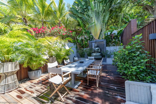 VILLA VITTI KITCHEN & DINING AREAS 4