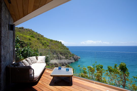 VILLA VITTI OUTDOORS 4