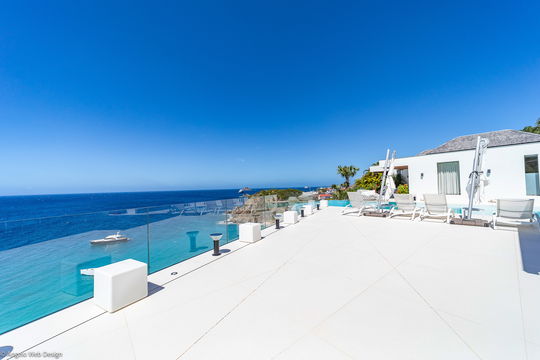 VILLA VITTI POOL & TERRACE 4