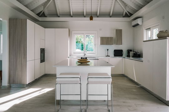 VILLA MILONGA KITCHEN & DINING AREA 6