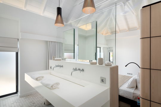 VILLA IRIS BEDROOM2 5