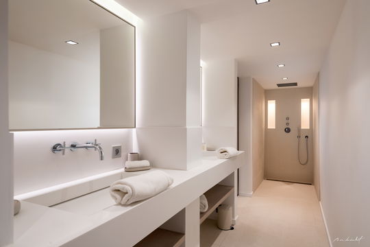 VILLA IRIS BEDROOM3 5