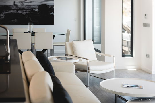 VILLA IRIS LIVING AREA 8