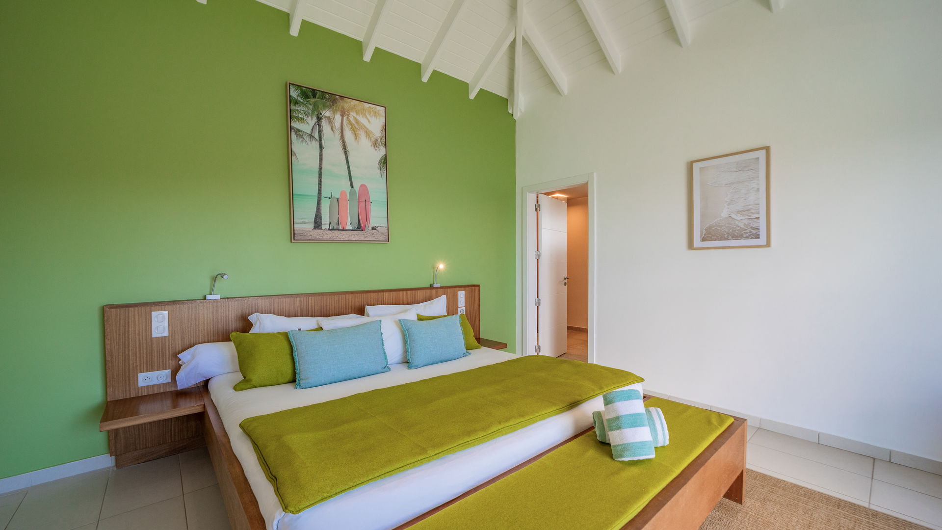 BEDROOM 1