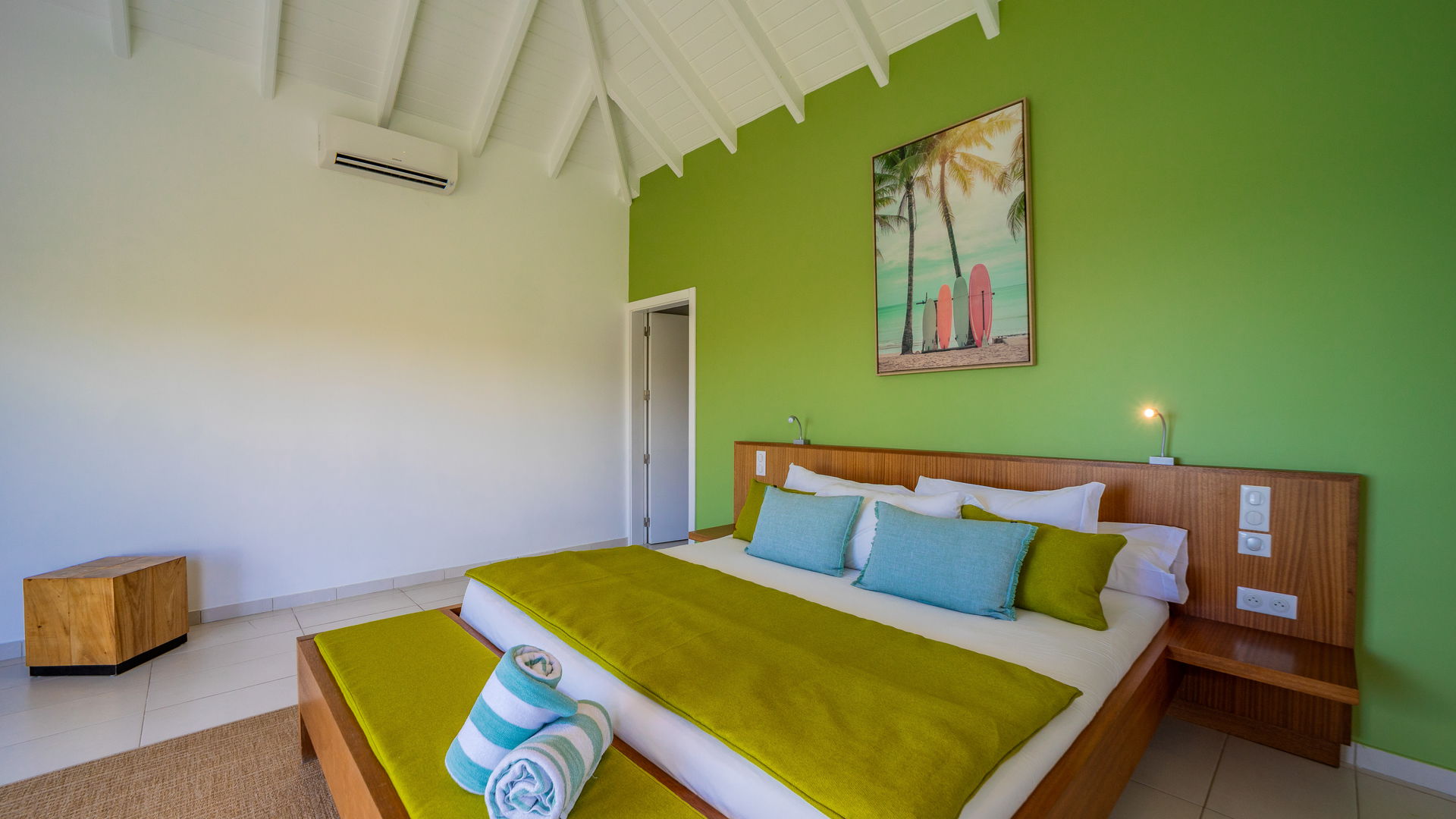 BEDROOM 1