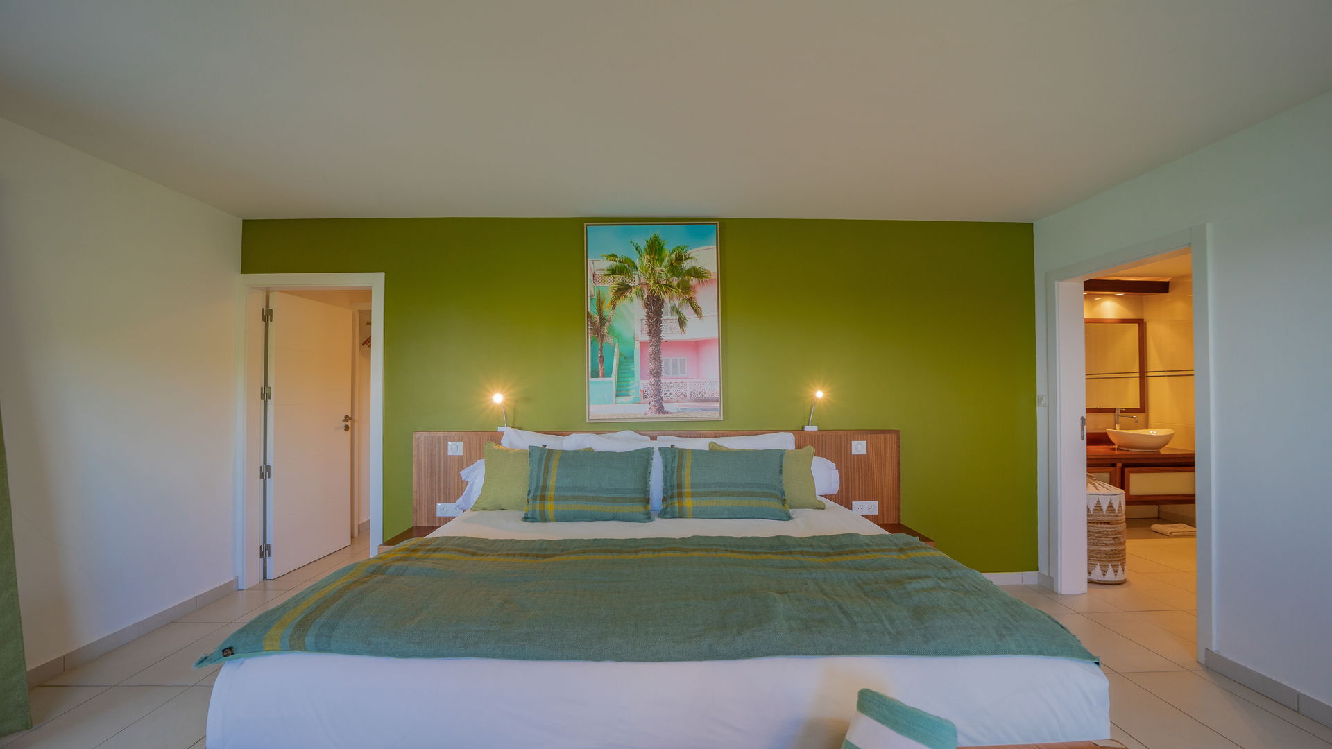BEDROOM 4