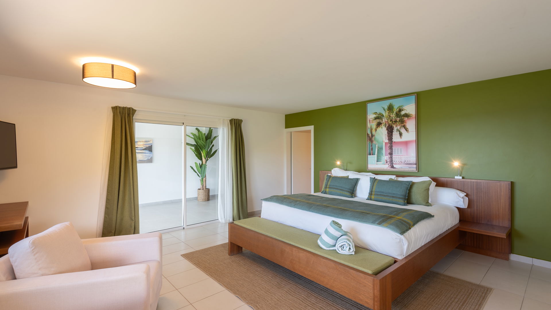 BEDROOM 4