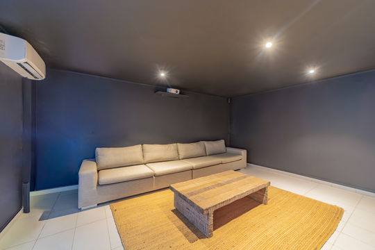 VILLA BELLEVUE CINEMA ROOM 3