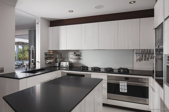 VILLA DUNES KITCHEN 1