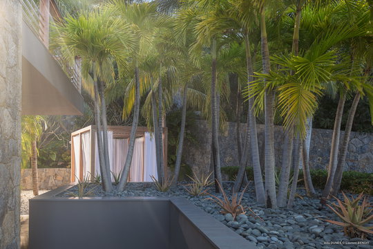 VILLA DUNES OUTDOORS 1