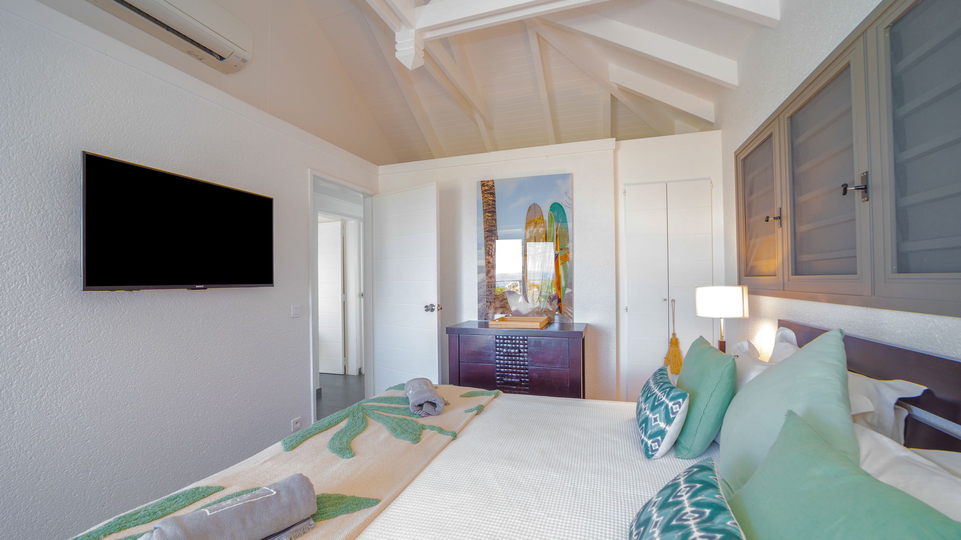 BEDROOM 1