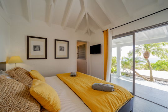VILLA MANONJUL BEDROOM2 1