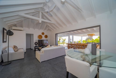 VILLA MANONJUL LIVING AREA 4