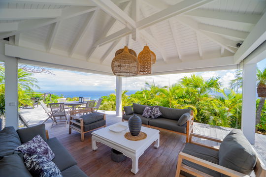 VILLA MANONJUL OUTDOOR LOUNGE AREA 2