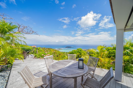 VILLA MANONJUL OUTDOOR LOUNGE AREA 4