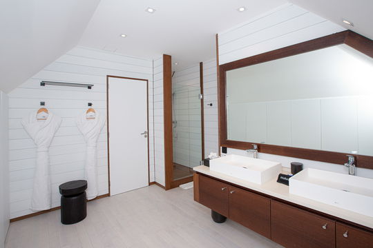 VILLA GANESHA BEDROOM1 4