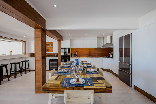 VILLA GANESHA KITCHEN & DINING AREA 1