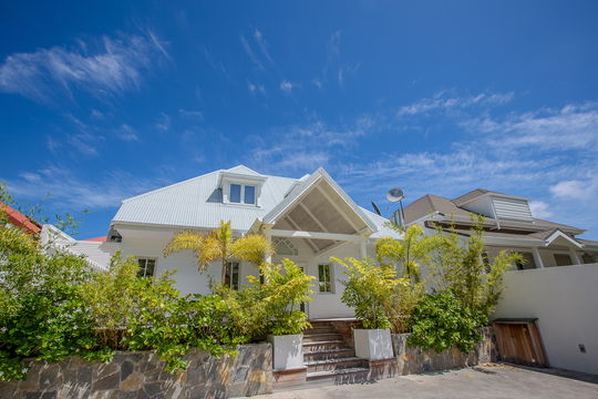 VILLA GANESHA OUTDOORS 1