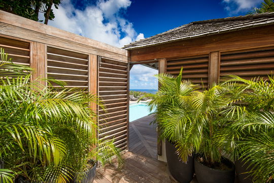 VILLA ELEA OUTDOORS 2