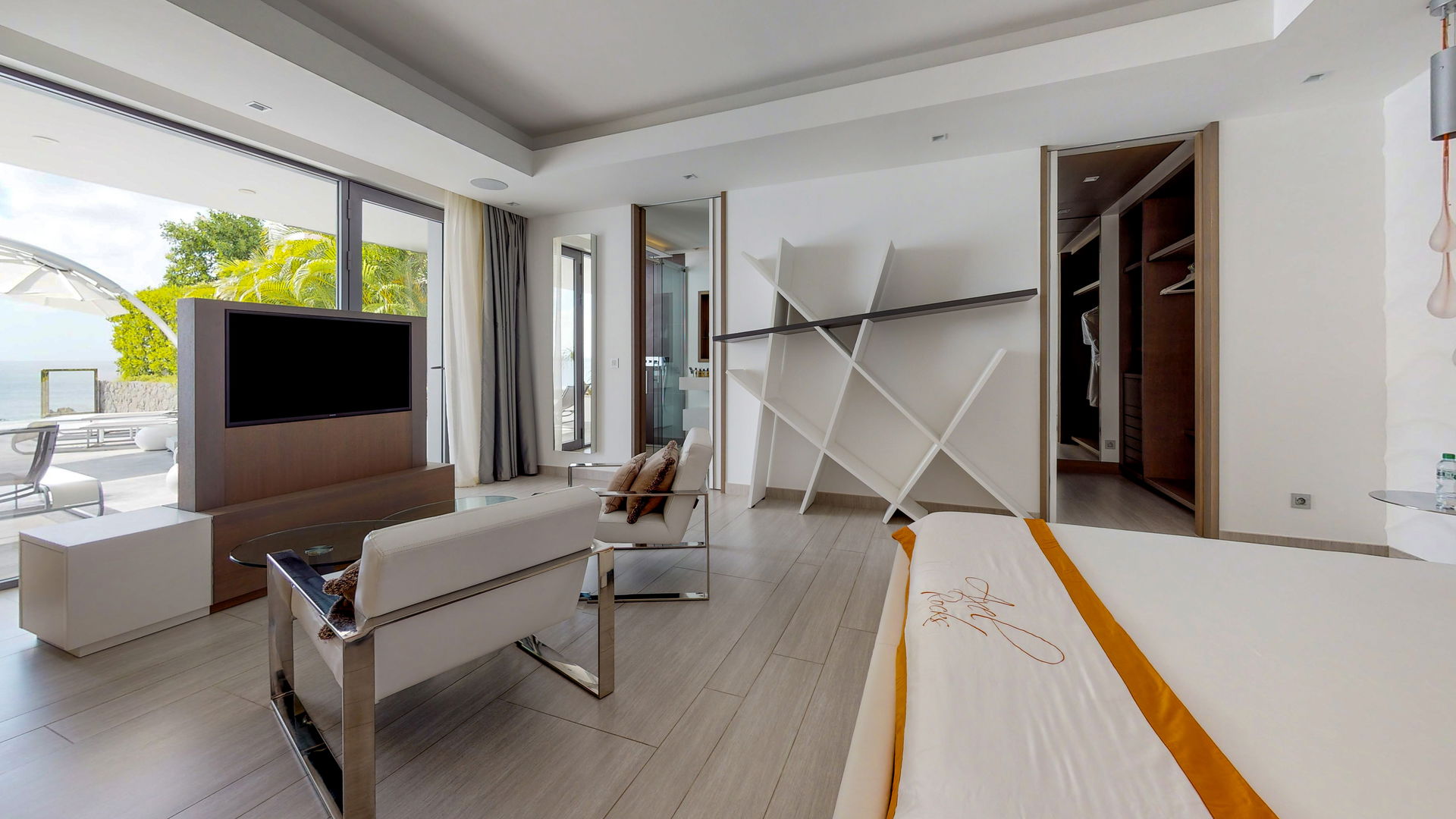 BEDROOM 1