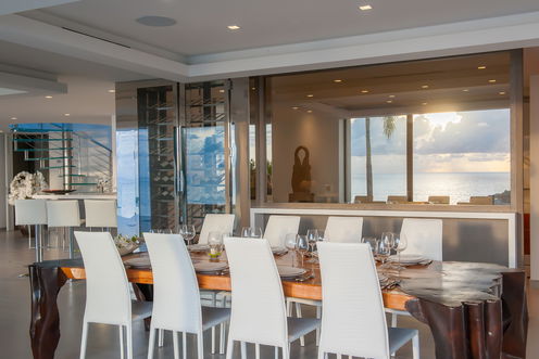 VILLA AXEL ROCKS KITCHEN & DINING AREA 7