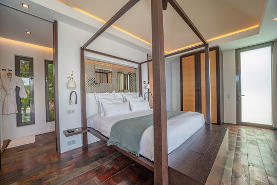 VILLA LEGENDS B BEDROOM1 10