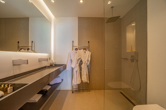 VILLA LEGENDS B BEDROOM3 8