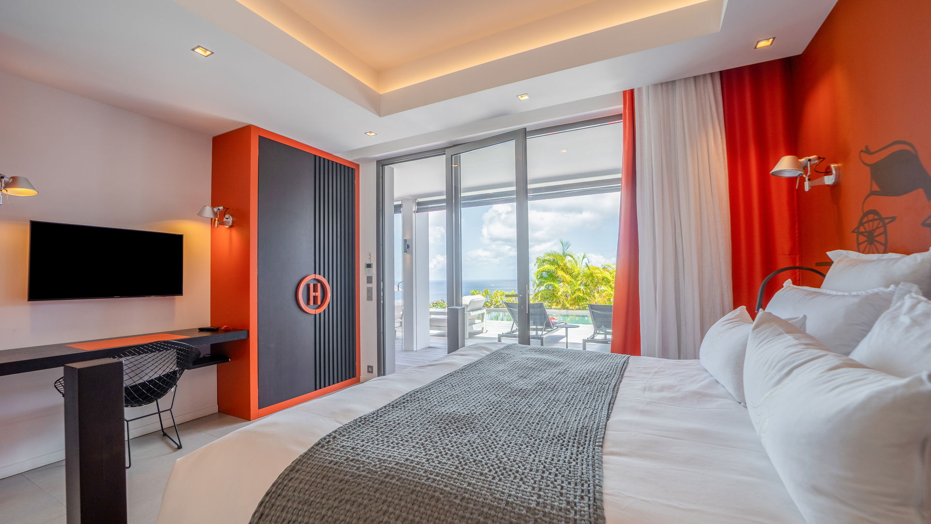 BEDROOM 4