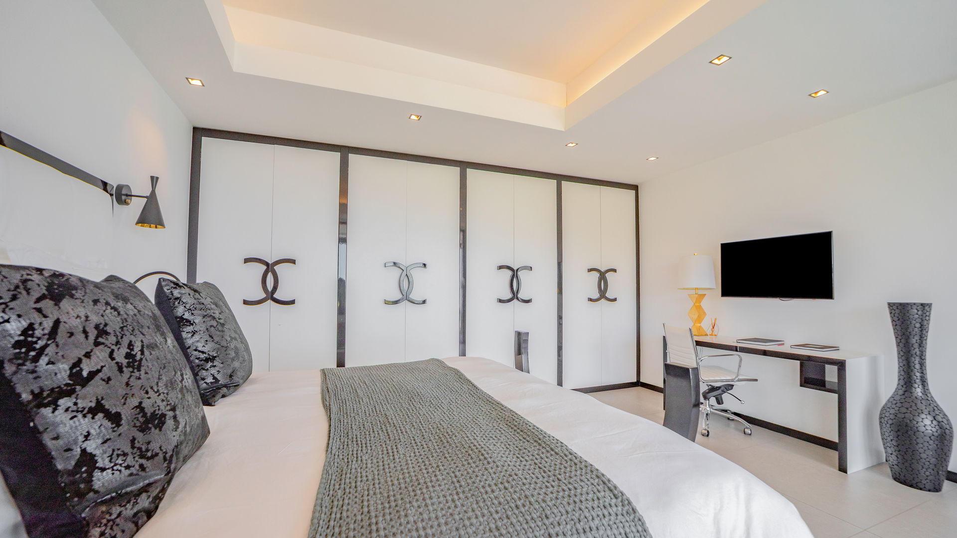 BEDROOM 5